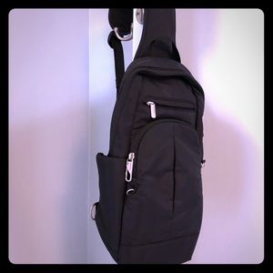 Travelon crossbody